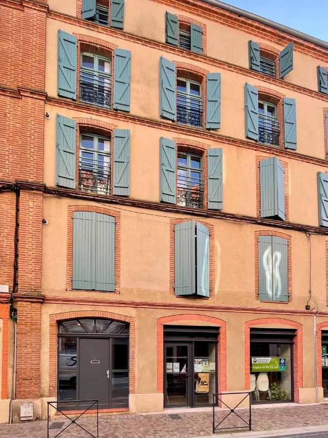 Le Theatre, Coeur De Ville มงโตบ็อง ภายนอก รูปภาพ